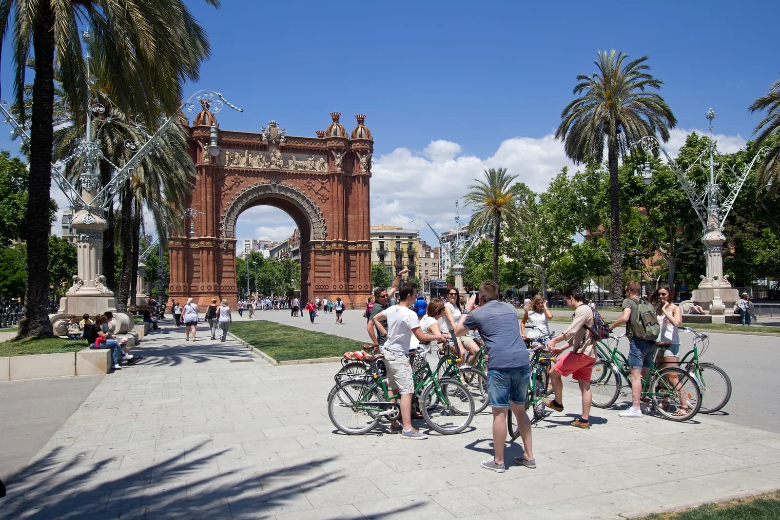 Arc de Triomf in Barcelona — Klassenfahrt nach Spanien mit Viajes CumLaude