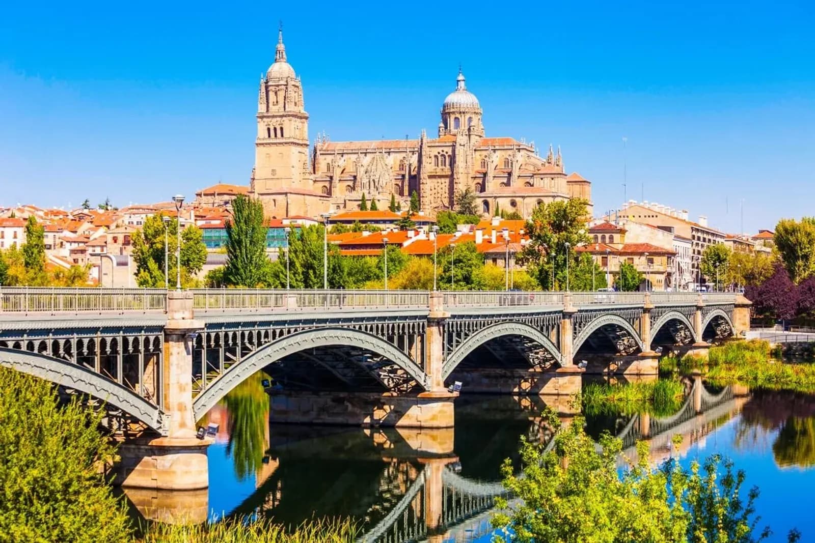 Plaza Mayor in Salamanca — Studienfahrt nach Spanien mit Viajes CumLaude